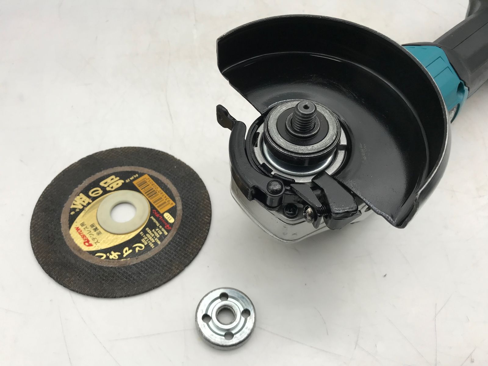  品 Makita マキタ 18 v 100 mm充電式ディスクグラインダー GA 412 DZ エコツール小牧ｲﾝﾀｰ店 M 02 グラインダー 研磨機