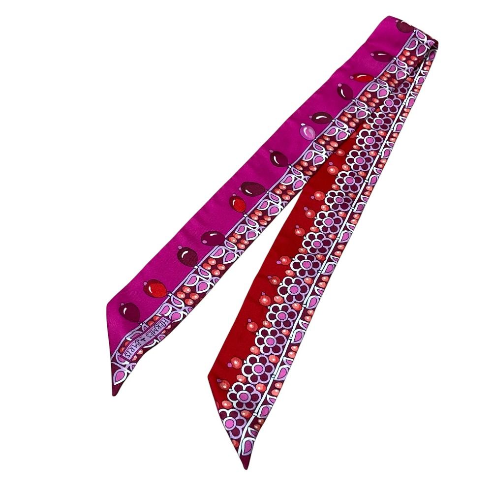 美品 HERMES エルメス マハラジャの装身具 ツイリースカーフ ピンク