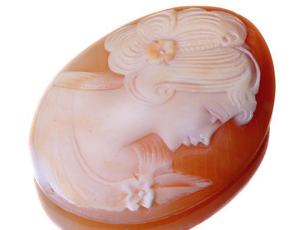 ジュエリー極】アンティーク 美しい女性の彫刻 高級シェルカメオルース