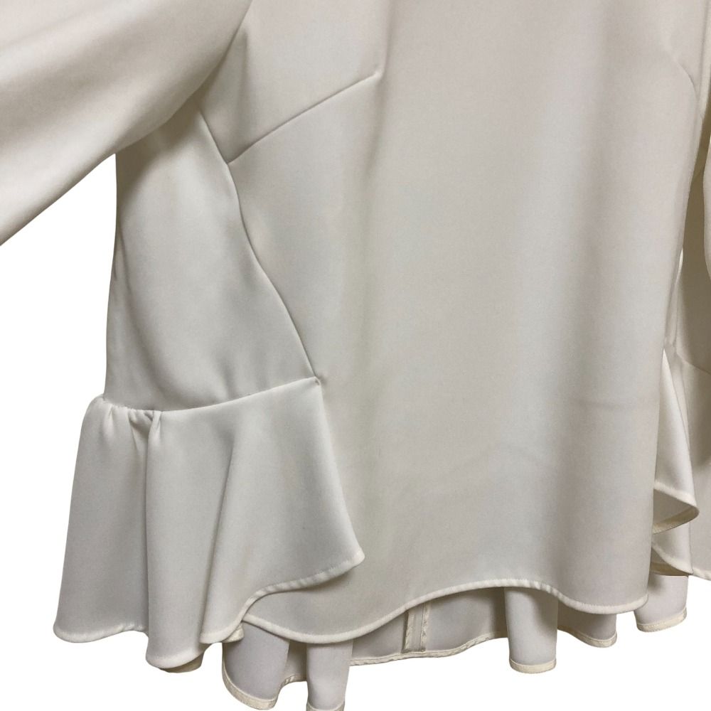 良品 BORDERS at BALCONY ボーダーズアットバルコニー BACK RUFFLE TOP カットソー BD1921-3N-50 サイズ38 ホワイト レディース 古着 中古 USED 良品 BORDERS at BALCONY ボーダーズアットバルコニー BACK RUFFLE TOP