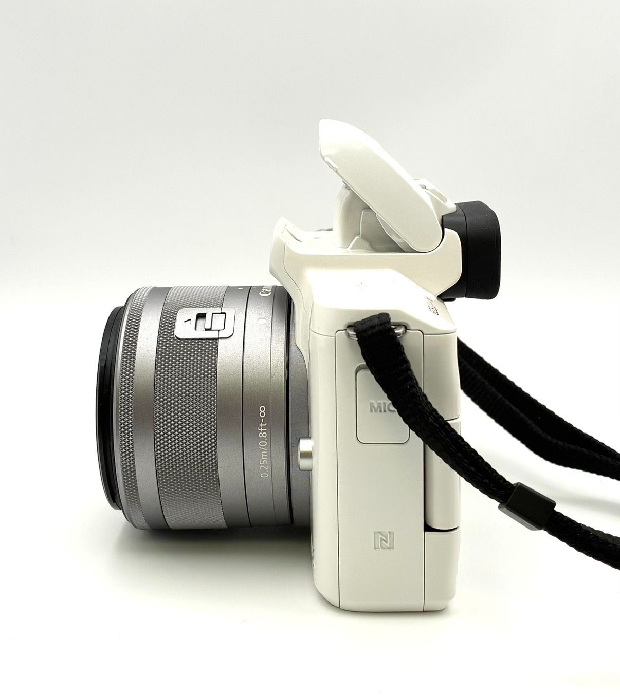 動作確認済 極美品 使用わずか】Canon EOS Kiss M PC2328 イオス キス