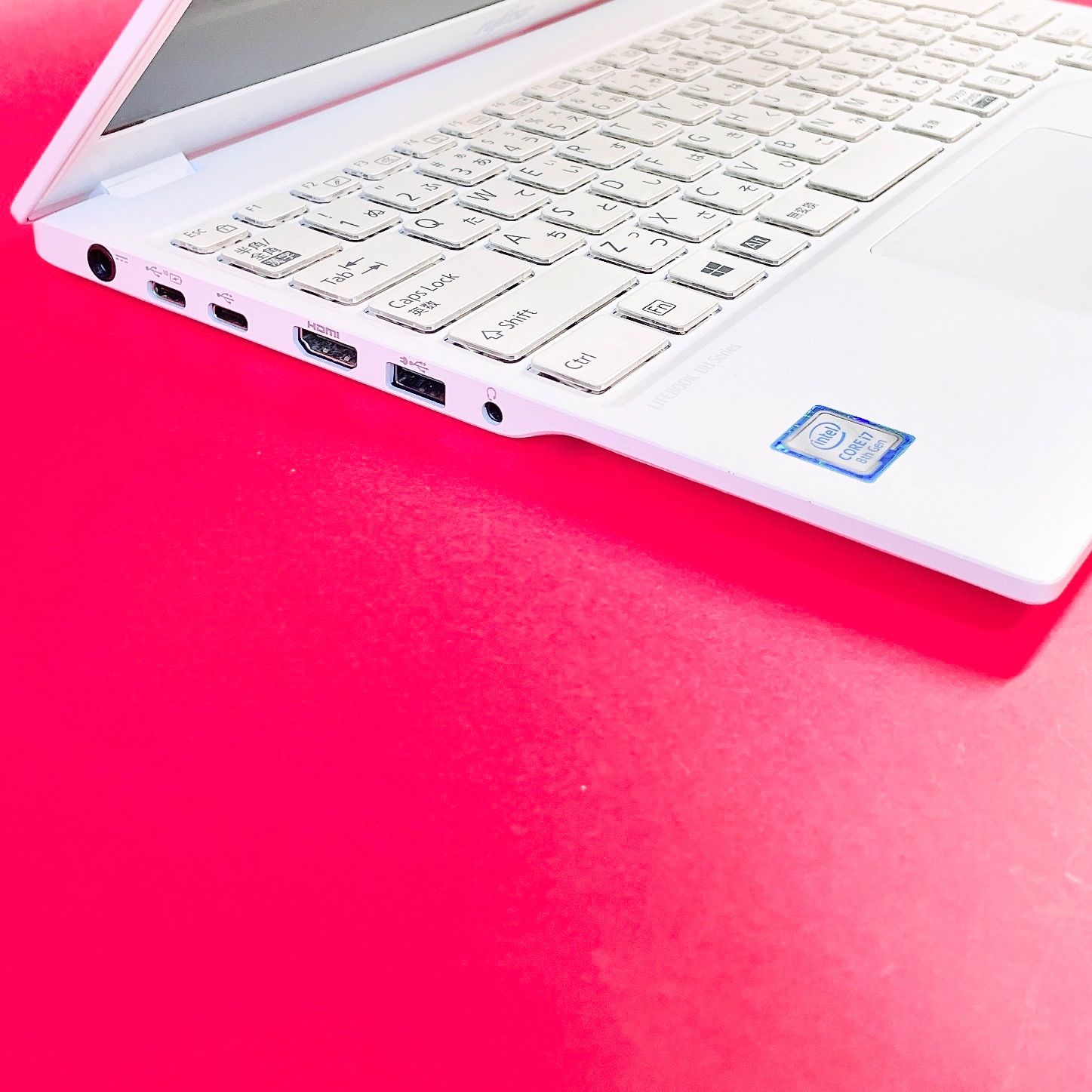 美品✨️Windows11切り替えに❣️小型軽量ノートパソコン Corei7 第8