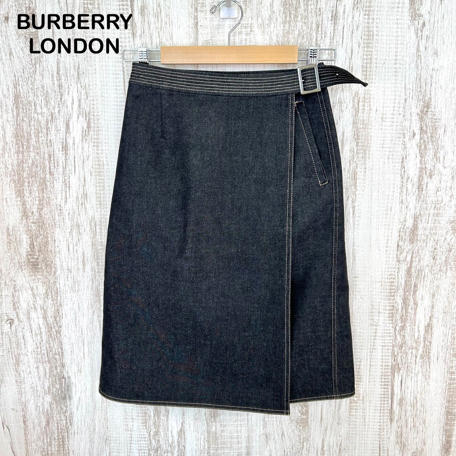 BURBERRY LONDON バーバリーロンドン ノバチェック ベルト付き ひざ丈