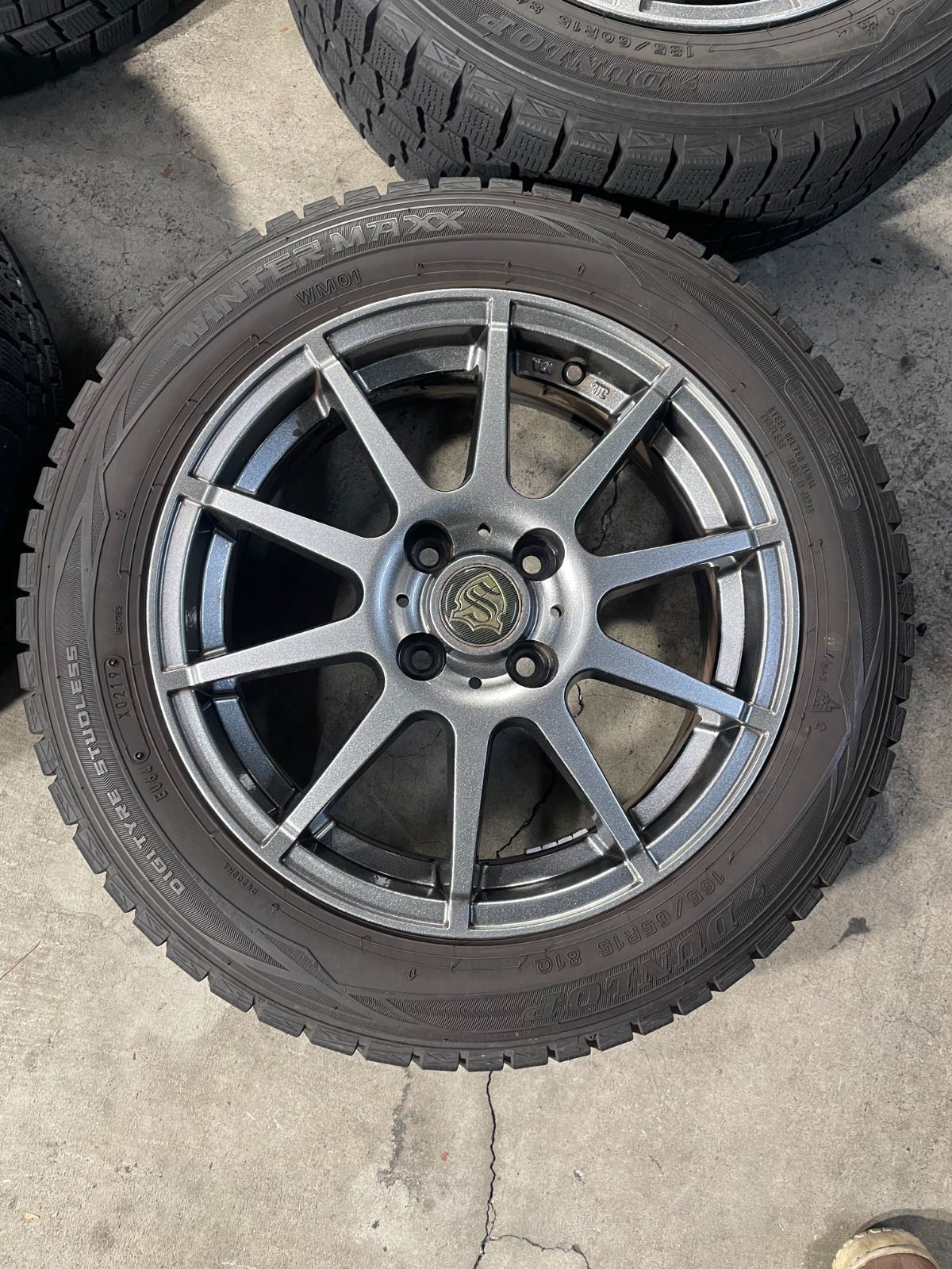 ルノートゥインゴ タイヤアルミホイールセット