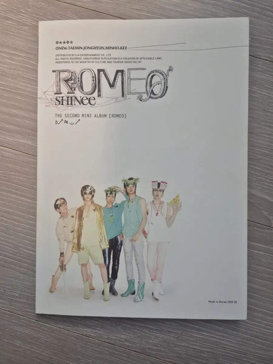 SHINee Romeo オンユ 全メンバー サイン入り アルバム