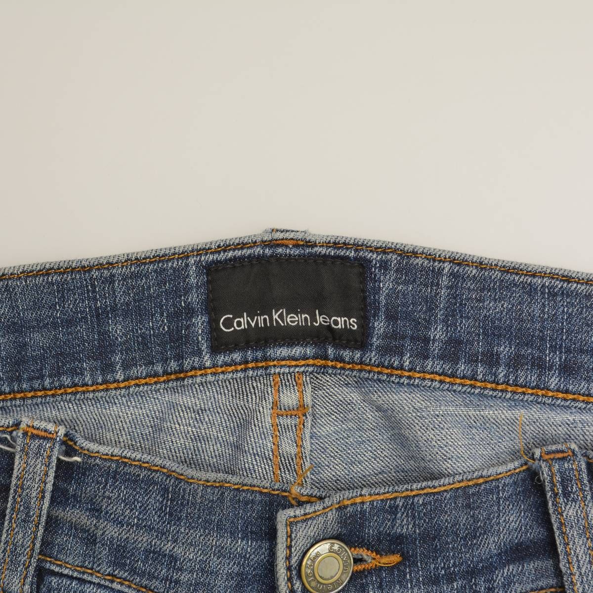 Calvin Klein Jeans ライトブルー ストレートデニム 【公式通販 