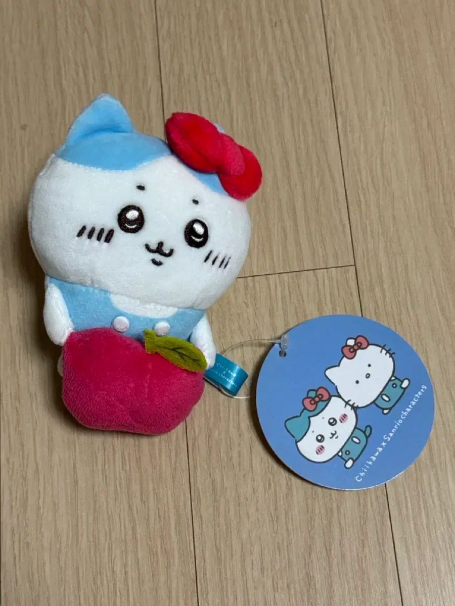 ハチワレ サンリオ デスクトップ ガール ぬいぐるみ