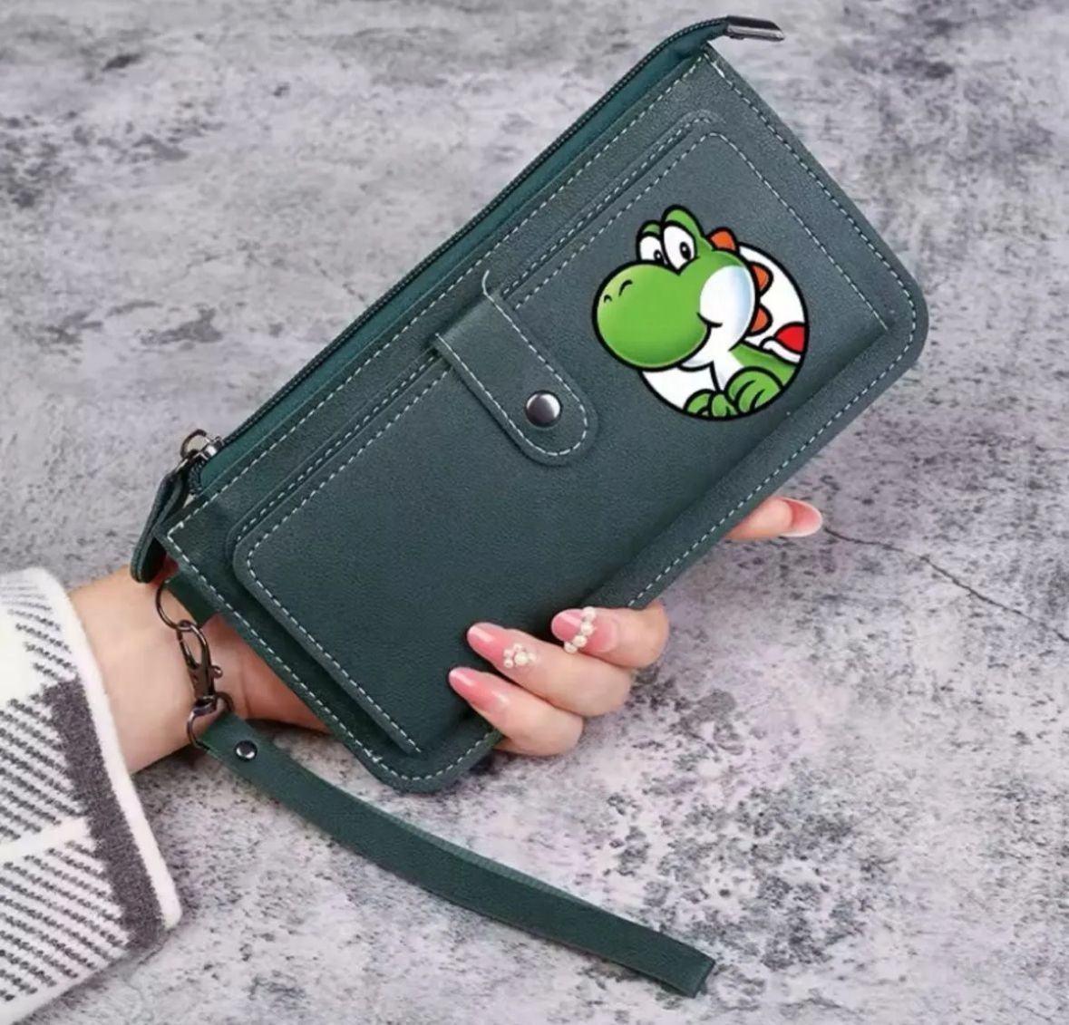 ヨッシー 長財布 モスグリーン カード入れ - メルカリ