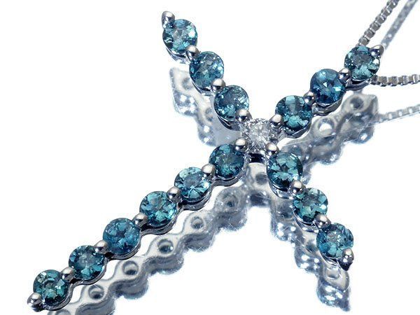ジュエリー クロスデザイン 超 良質天然アレキサンドライト0 61 ct＆ダイヤ0 04 ct K 18 WGネックレス h 8081 uo