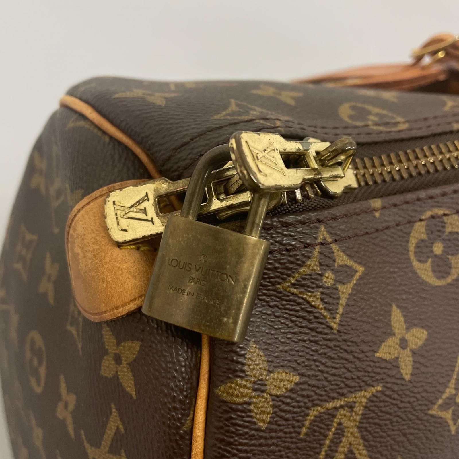 VUITTON