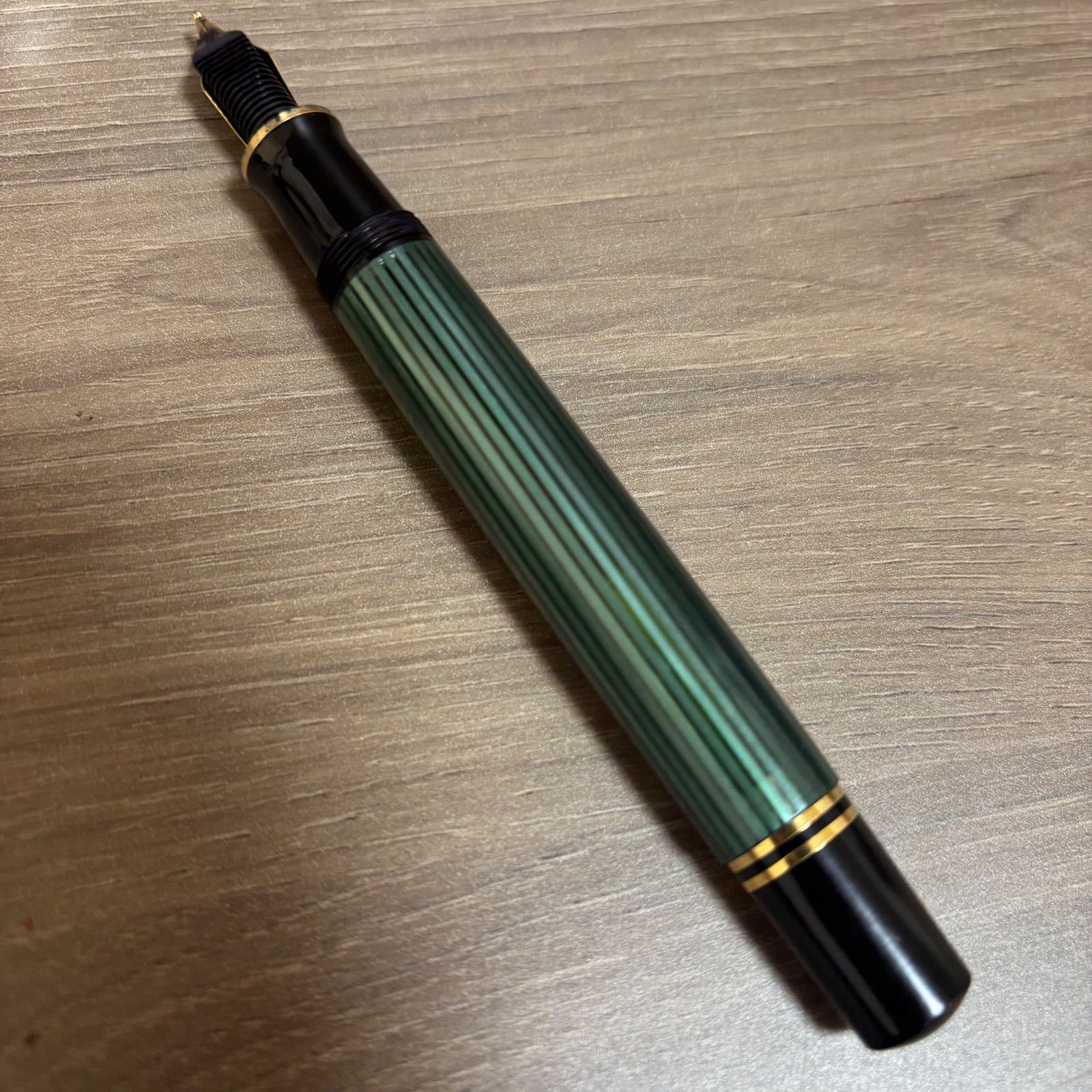 万年筆 グリーン