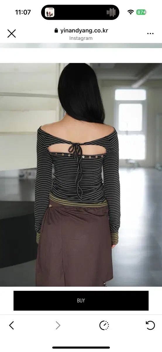 インアンドヤンインハ モニボタンレイヤ トップスストライプ