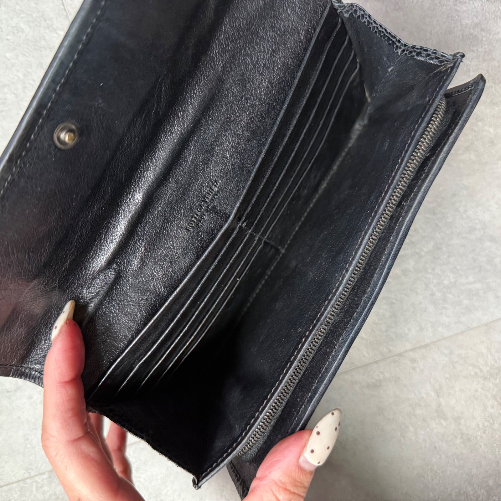 希少 BOTTEGA VENETA ボッテガヴェネタ パイソン レザー 長財布