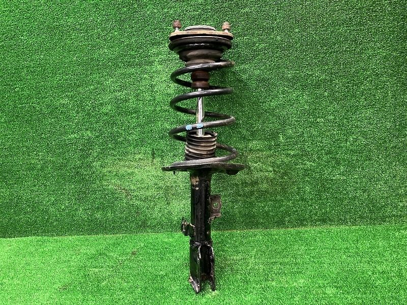 エスクァイア ZWR80G 左フロントストラット ハイブリッドGI 7人 48520-28500 48520-80358 070