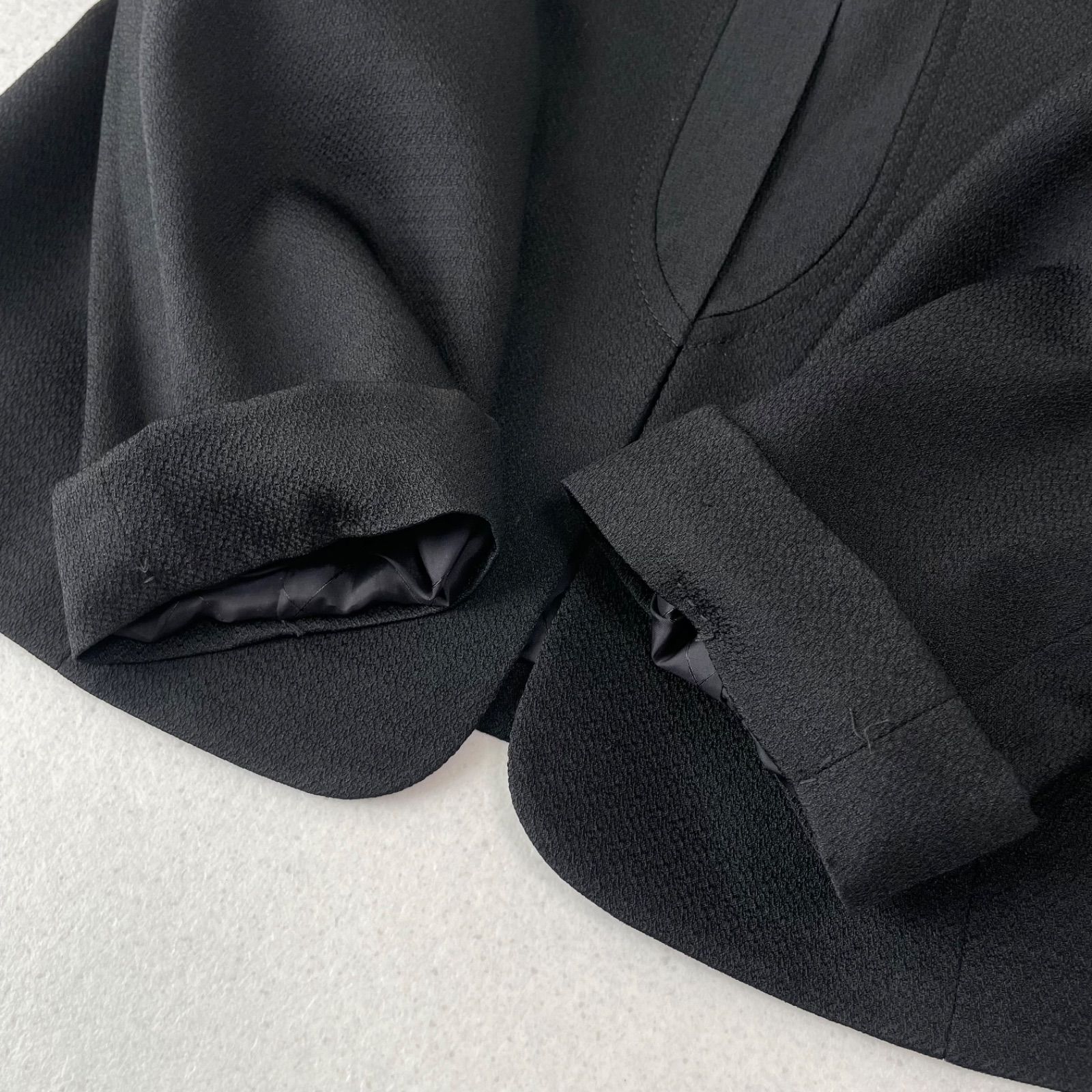 スカートスーツ