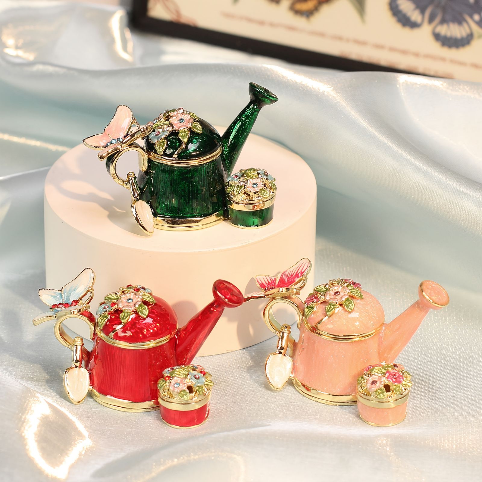 小物入れ 置物 インテリア オブジェ ジュエリーボックス ケース じょうろ型 ピンク 赤 緑 玄関 鍵 収納ボックス 雑貨 オシャレ リビング ダイニング 寝室 ミニサイズ ユニークデザイン 指輪入れ