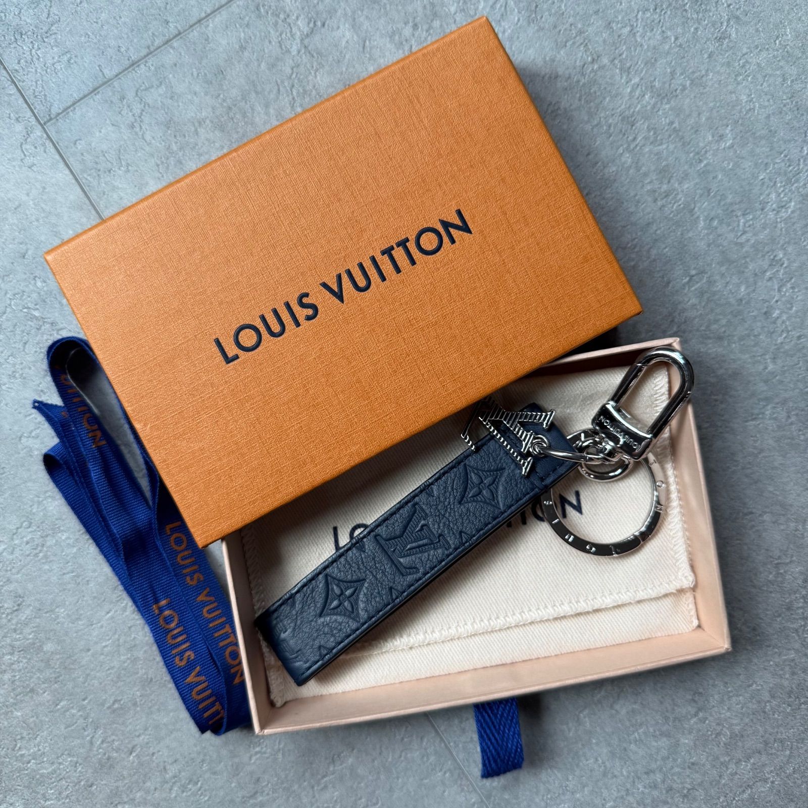 極美品 LOUIS VUITTON ルイヴィトン モノグラム シャドウ キーホルダー
