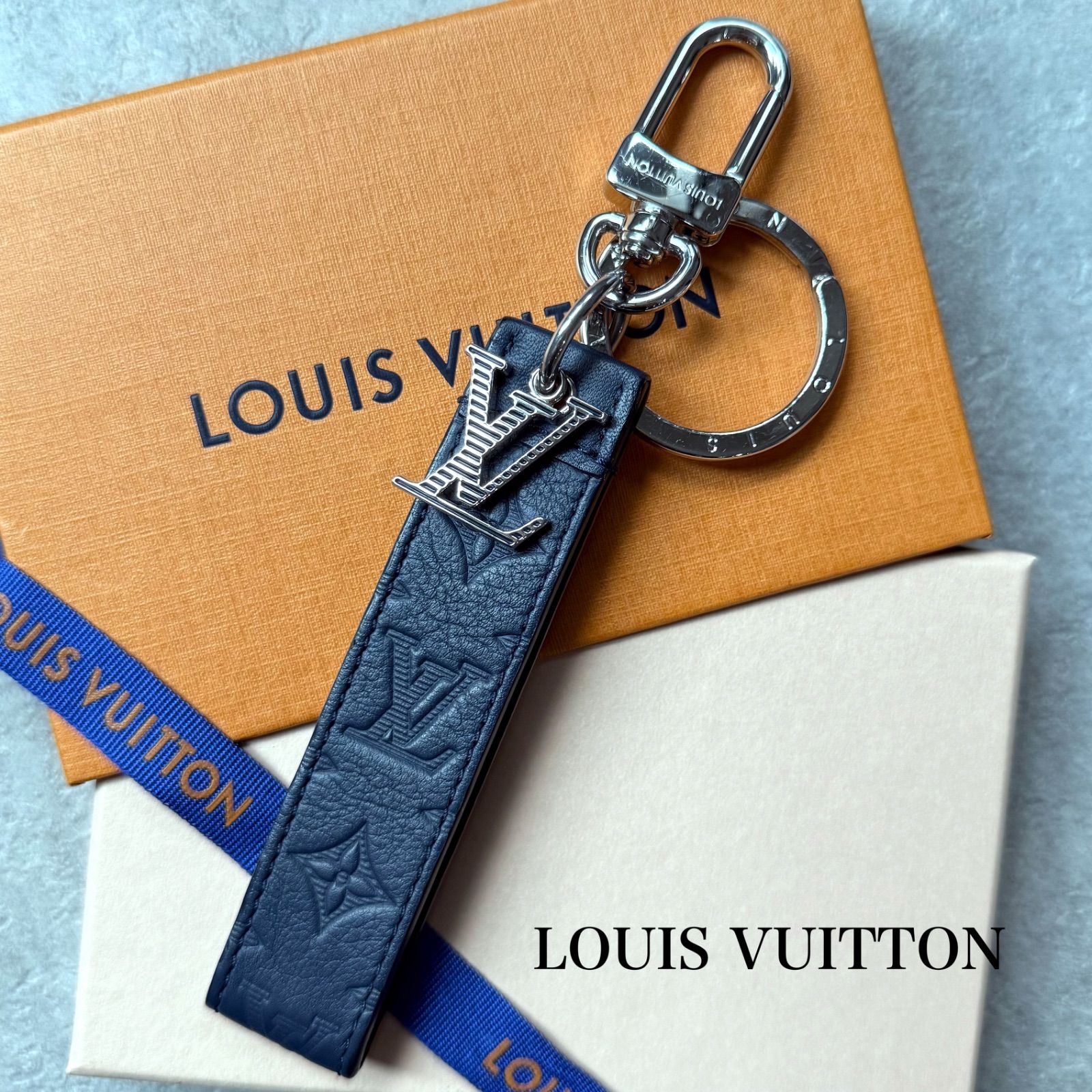 極美品 LOUIS VUITTON ルイヴィトン モノグラム シャドウ キーホルダー