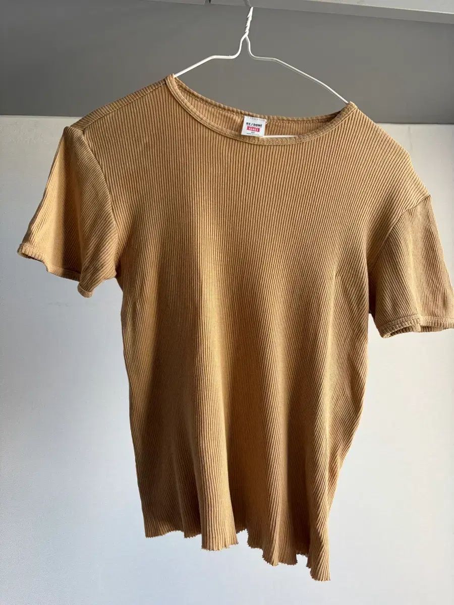 RE DONE hanes 60 s リー ブ キャップ スリーブ Tシャツ XS リーダンヘインズ