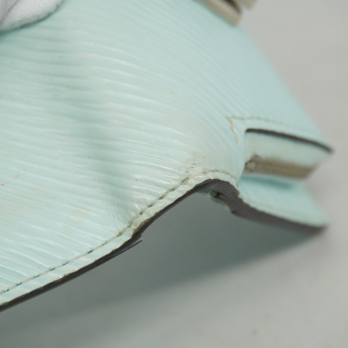 5pa0967】ルイヴィトン 三つ折り財布 エピ ポルトフォイユツイスト