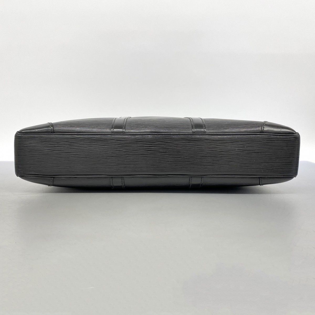 5pa0676】ルイヴィトン ビジネスバッグ エピ ポルトドキュマンヴォワ