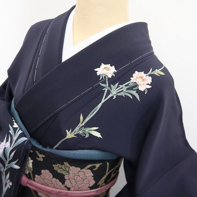 ｍ2303＊新品 正絹 仕付け糸付き 芍薬 手縫い仕立て 訪問着 ❁tomihisa❁手描き友禅 落款 着物 正絹 仕付け糸付“満開を目指す