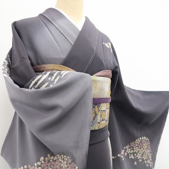 ❁tomihisa❁新品 滝泰謹製 相良刺繍 絞り 着物 正絹 仕付け糸付“桜や