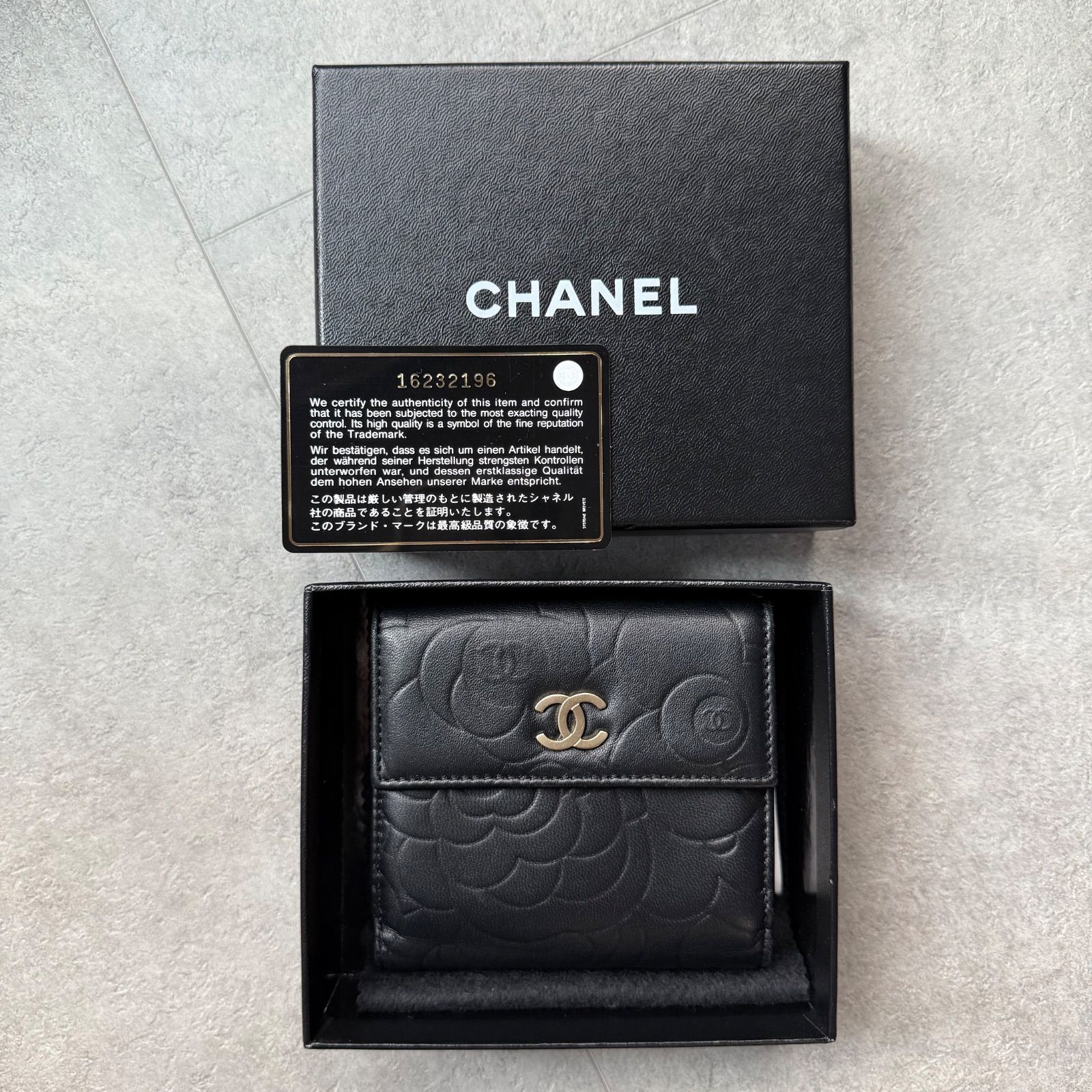 極美品 CHANEL シャネル カメリアココマーク wホック 二つ折り財布