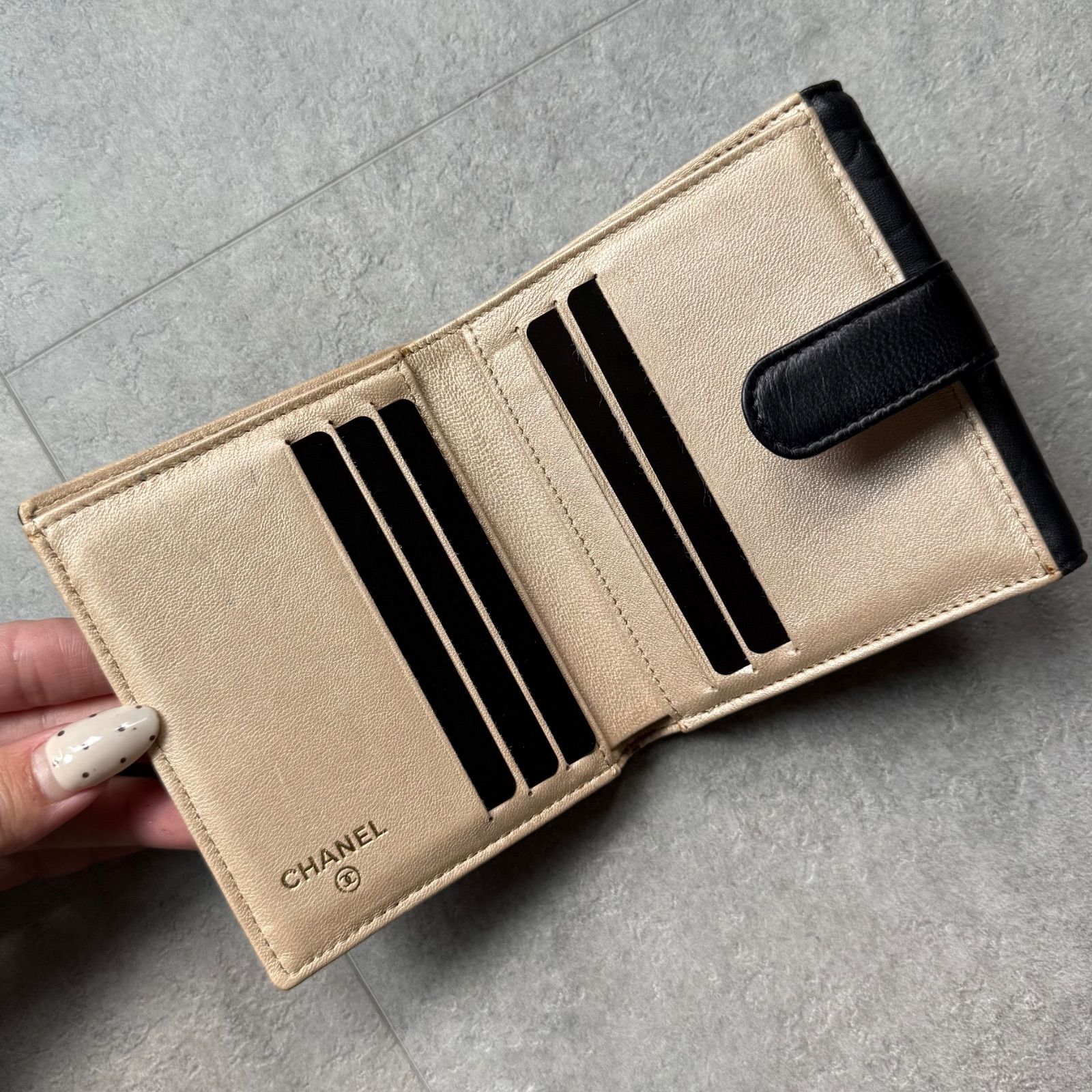 極美品 CHANEL シャネル カメリアココマーク wホック 二つ折り財布