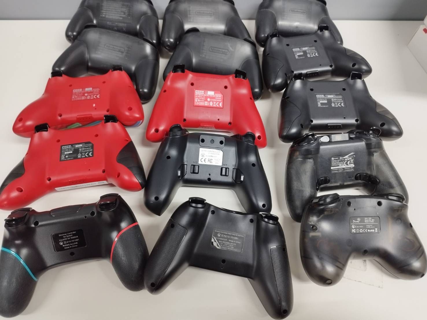 コントローラー