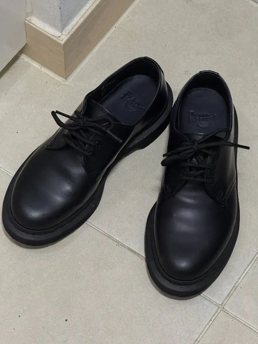最高DR. MARTENS ドクターマーチン 1461 ウール 240 UK 5 ブラック