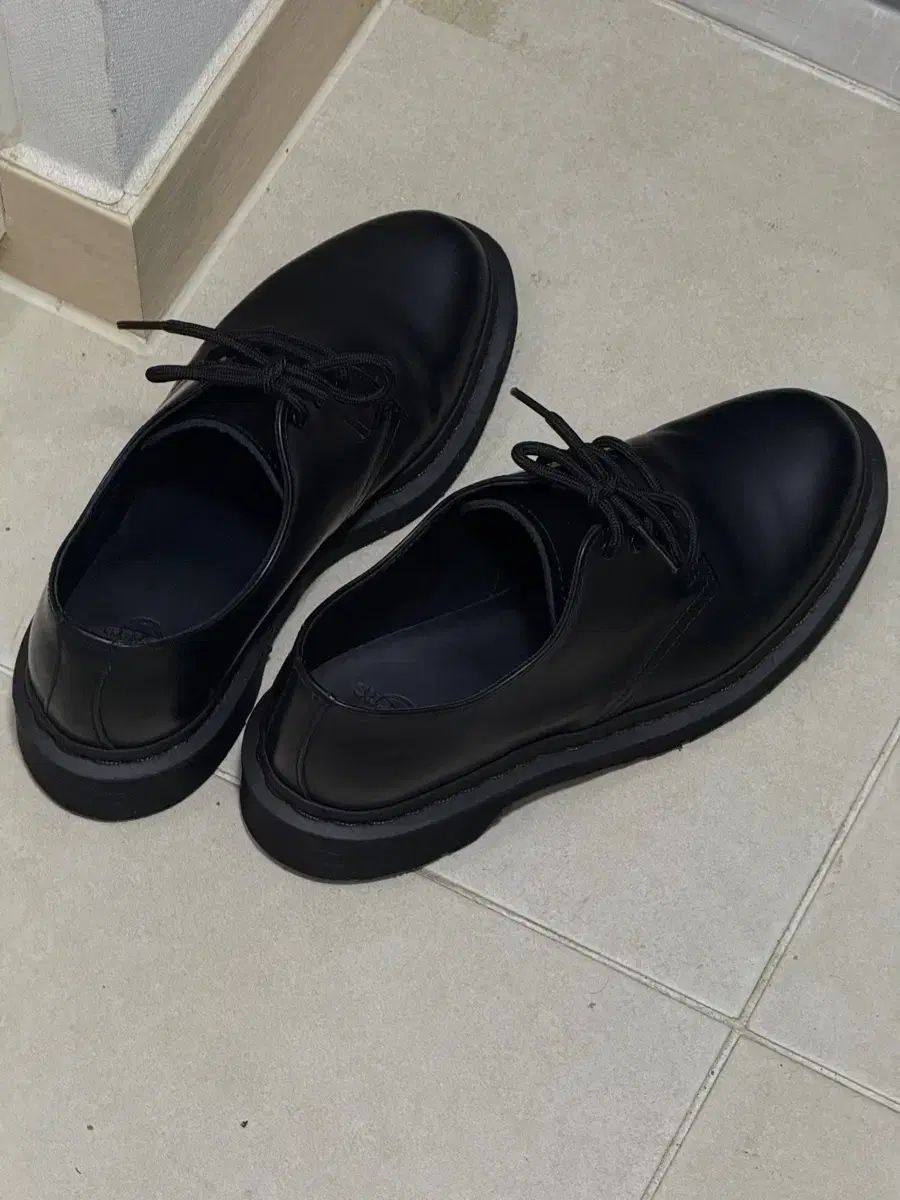 MARTENS ドクターマーチン