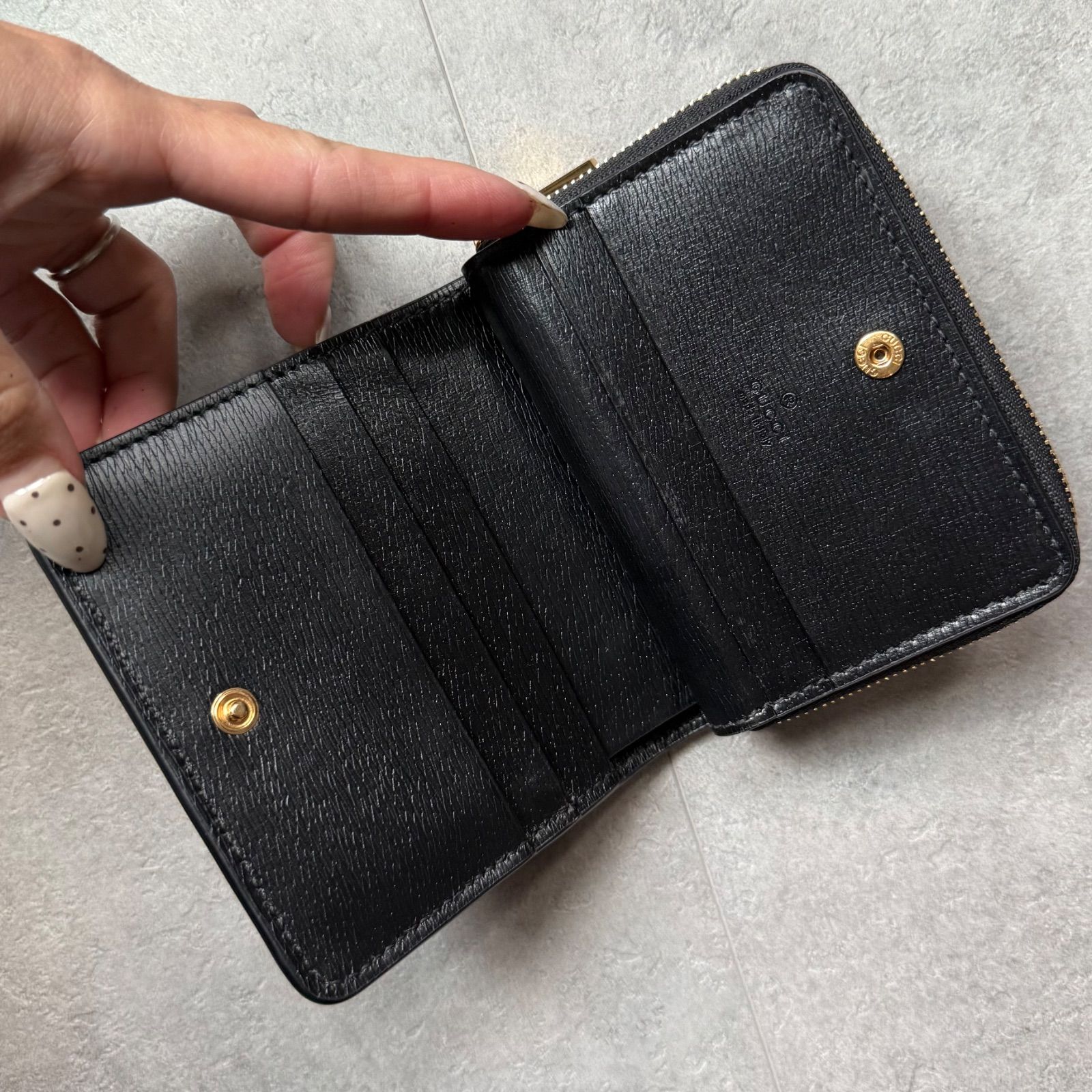 極美品 GUCCI グッチ スクリプト ミニウォレット 二つ折り財布