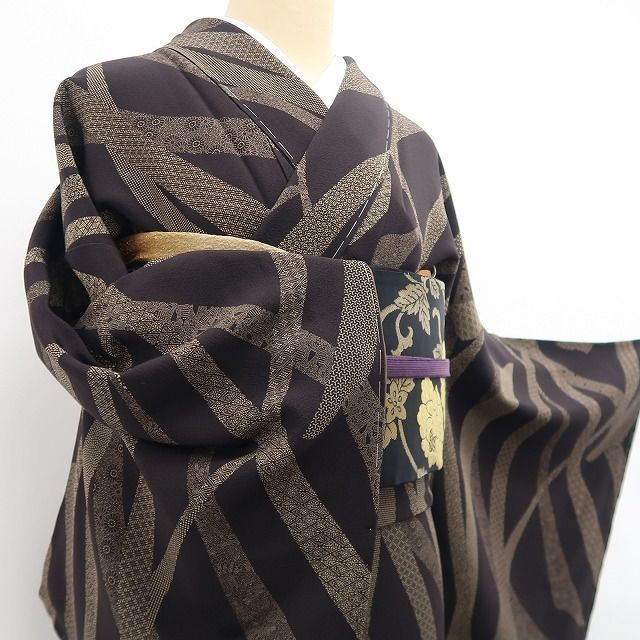 へと高みを目指し今なお続く小紋の王道 正絹