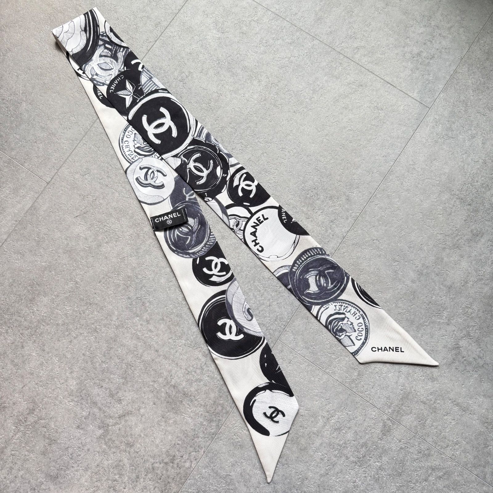 美品 CHANEL シャネル スカーフ ツイリーバンドー ブラック 黒 白 ココ 