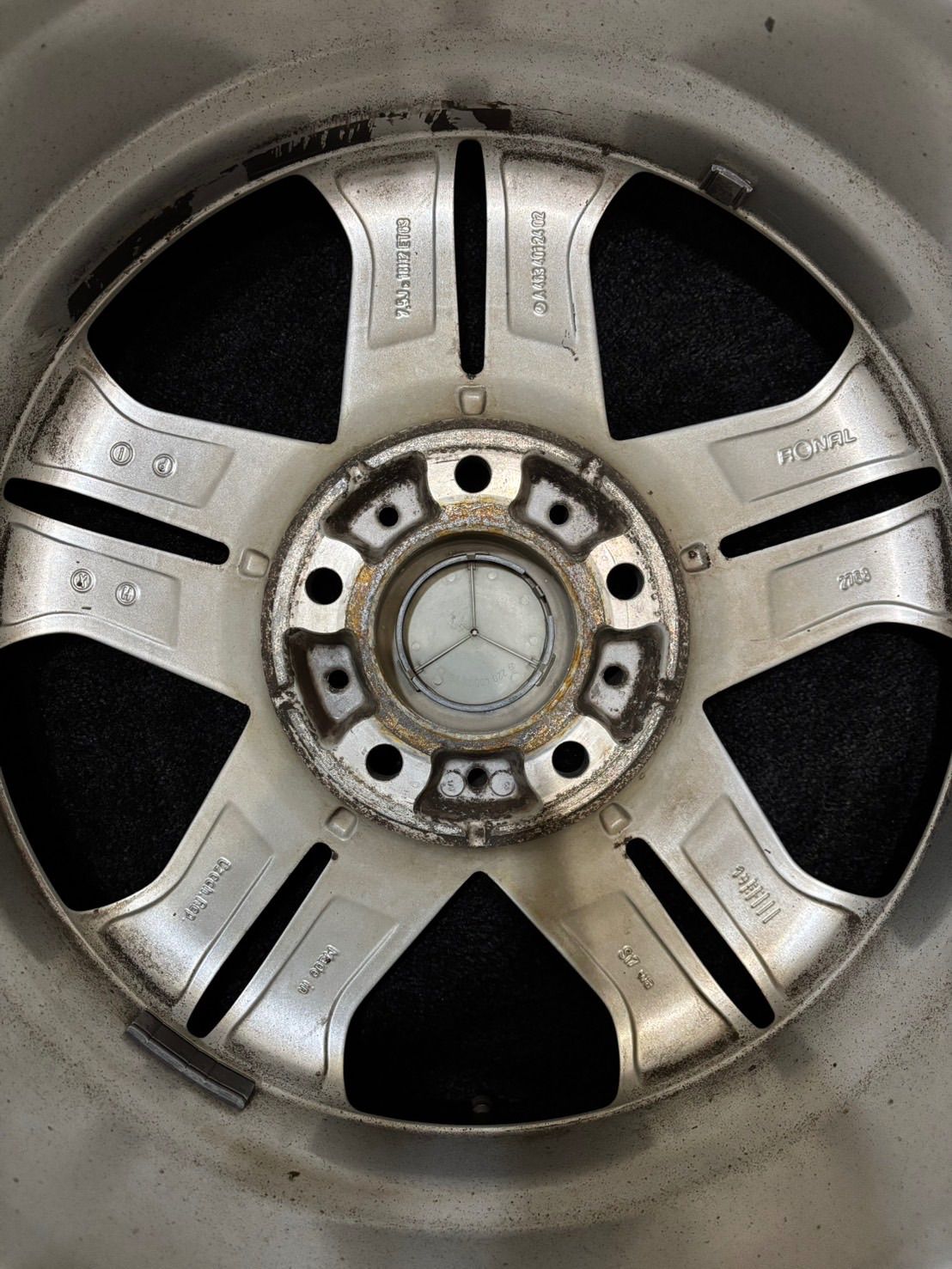 アルミホイール