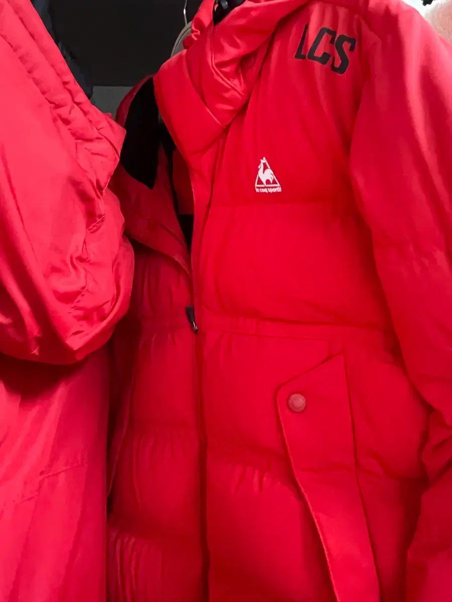 ゲス/ルコックスポルティフ ダウン 出品