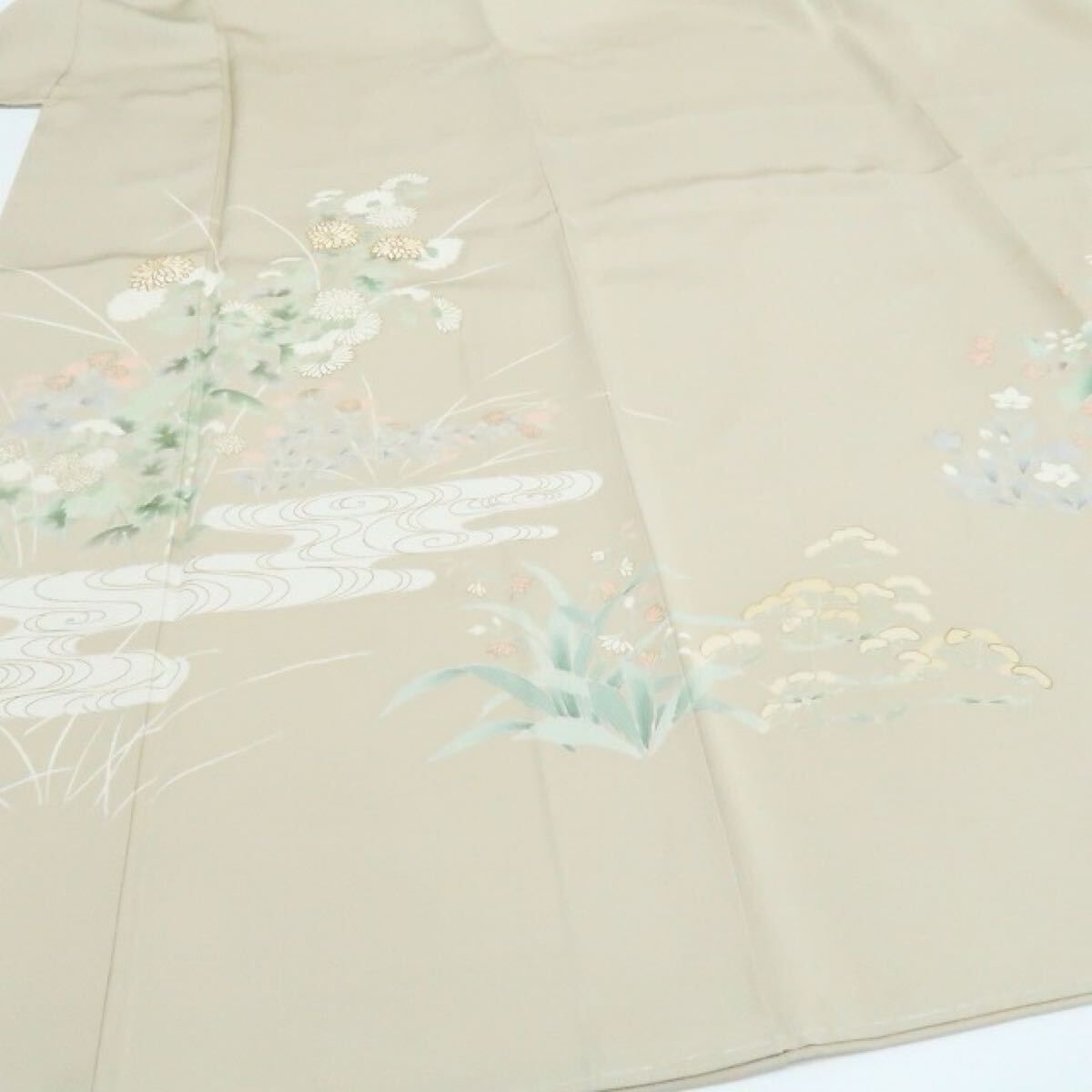 ❁tomihisa❁新品 金駒刺繍 着物 正絹“古典を仰いで和に染まり我を見