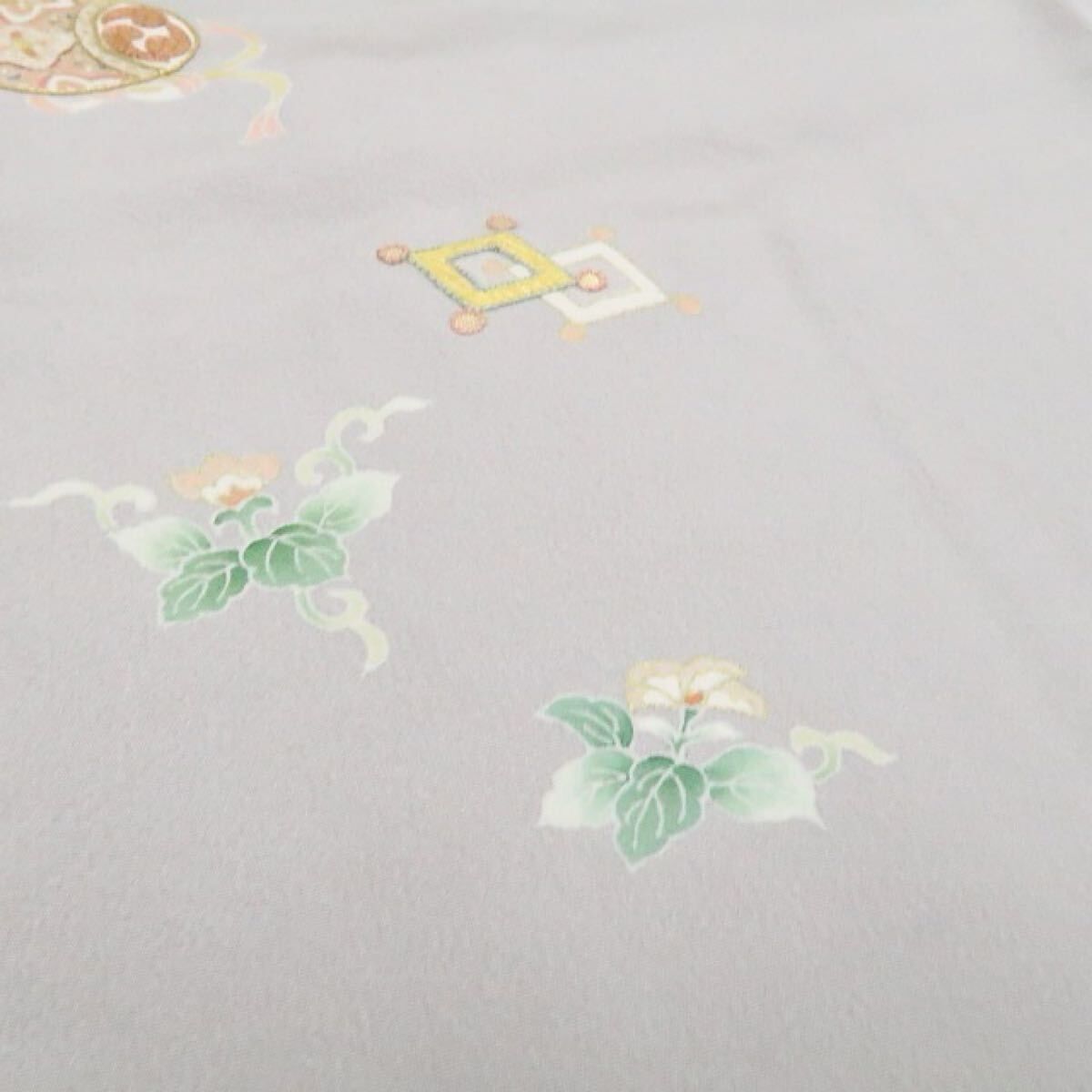 着物 吉祥景色に身を包み今か今かと春を待つ