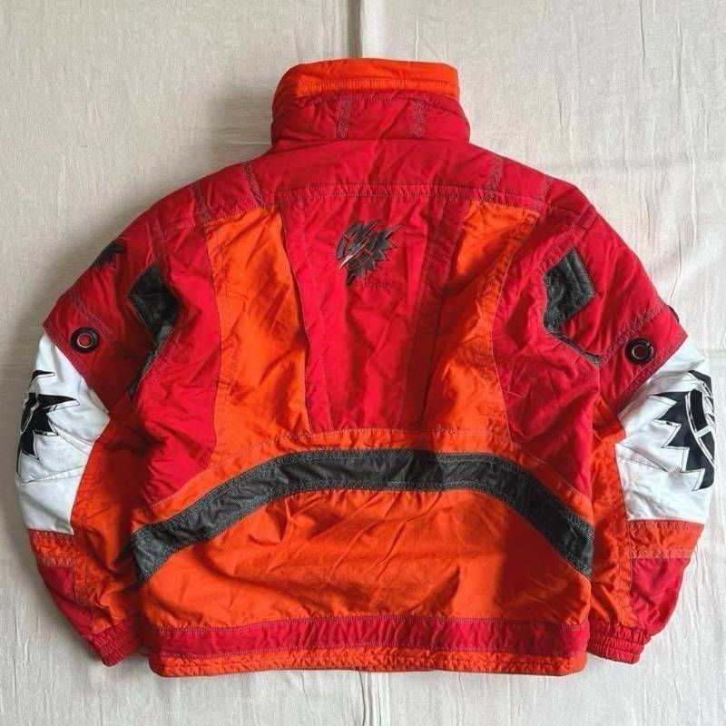 90‘s SALOMON 刺繍ブルゾン レトロデザイン ヴィンテージ　短丈M相当 90s vintage ヴィンテージ古着 old salomon サロモン 中綿アノラック