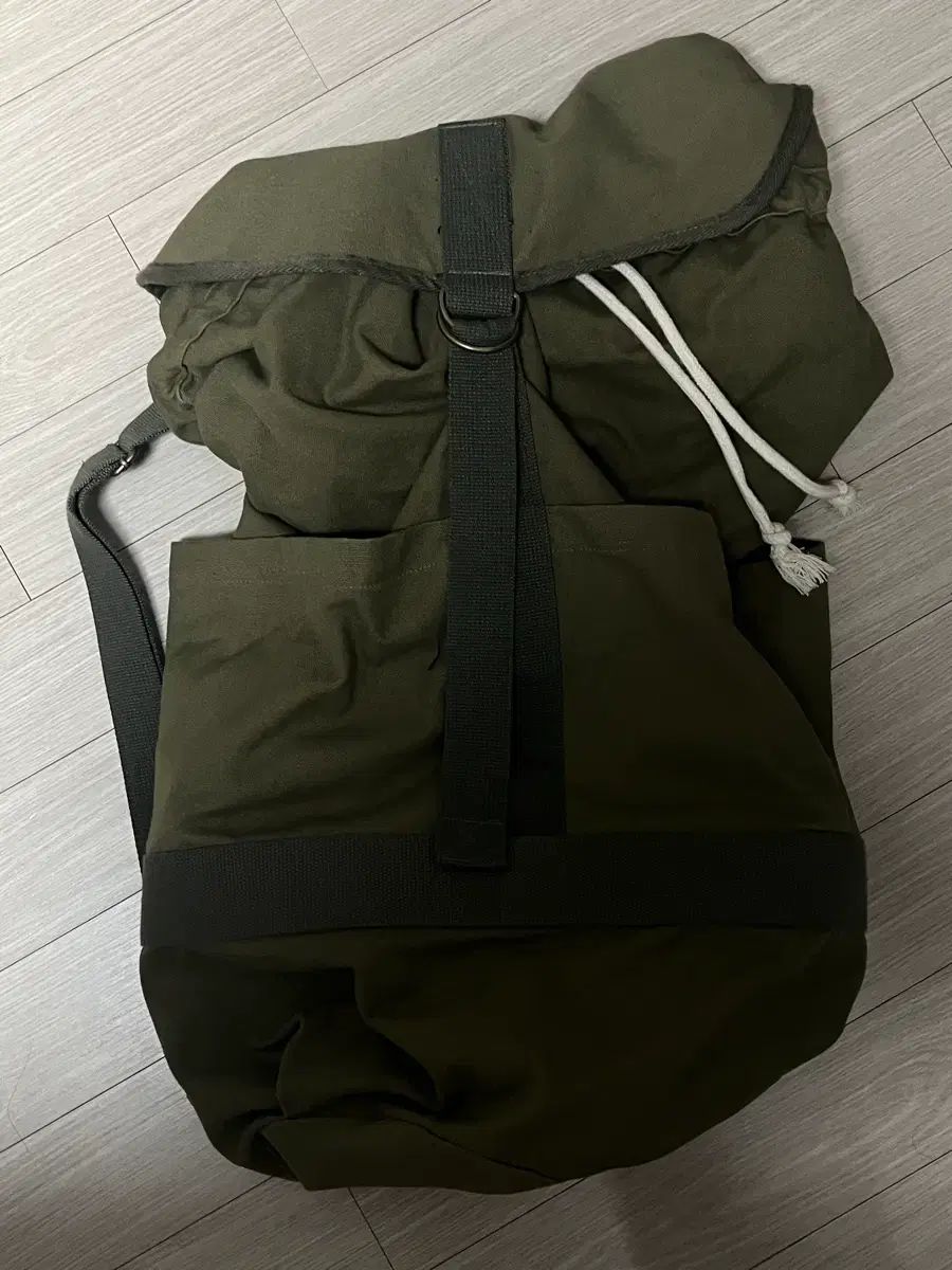 NEWCHEAPCHIC dpバッグ カーキ