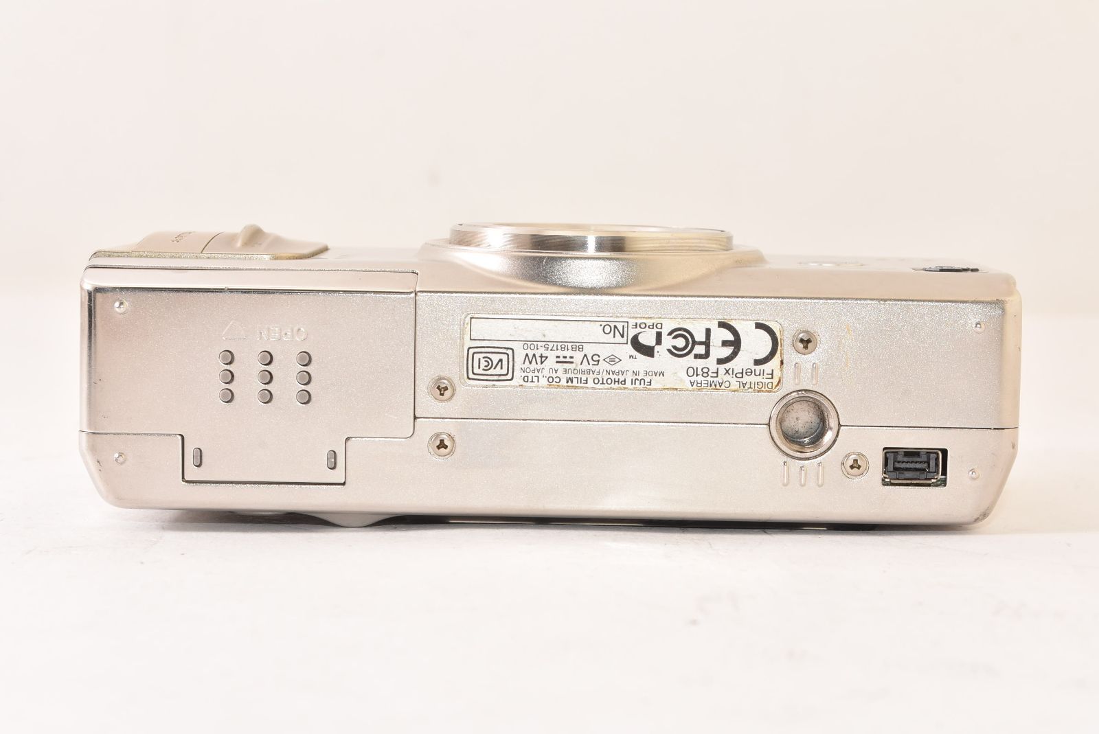 ☆ジャンク品☆ FUJIFILM フジフィルム FinePix F810 コンパクト