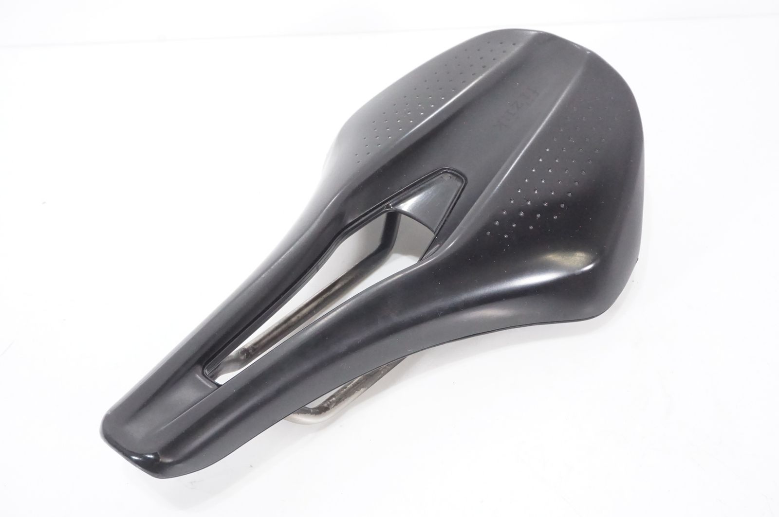 FIZIK 「フィジーク」 ARGO TEMPO R3 KIUM 150mm サドル / バイチャリ