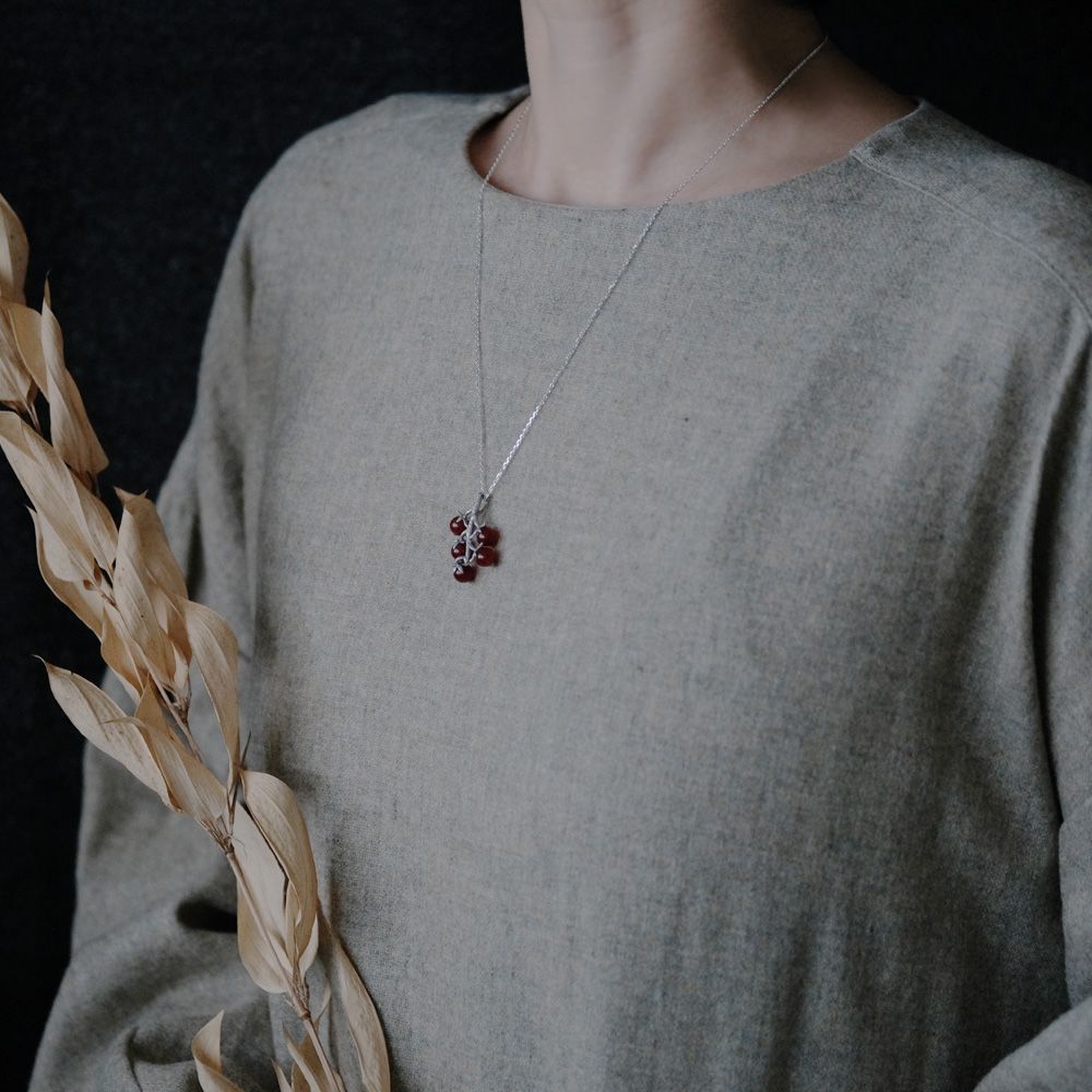 枝付き ミニ トマト カーネリアン ネックレス シルバー925 - メルカリ
