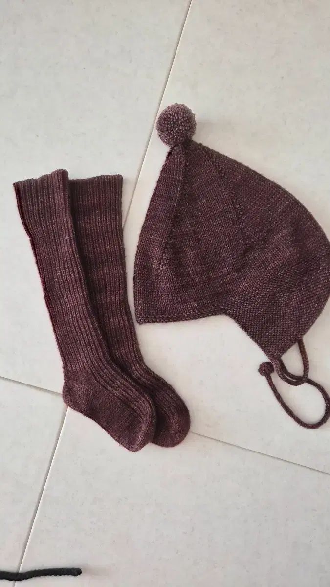 ミシャアンドパフ ノーヴァ ピグルームパー 3 y ポインティハット ソックス まとめ