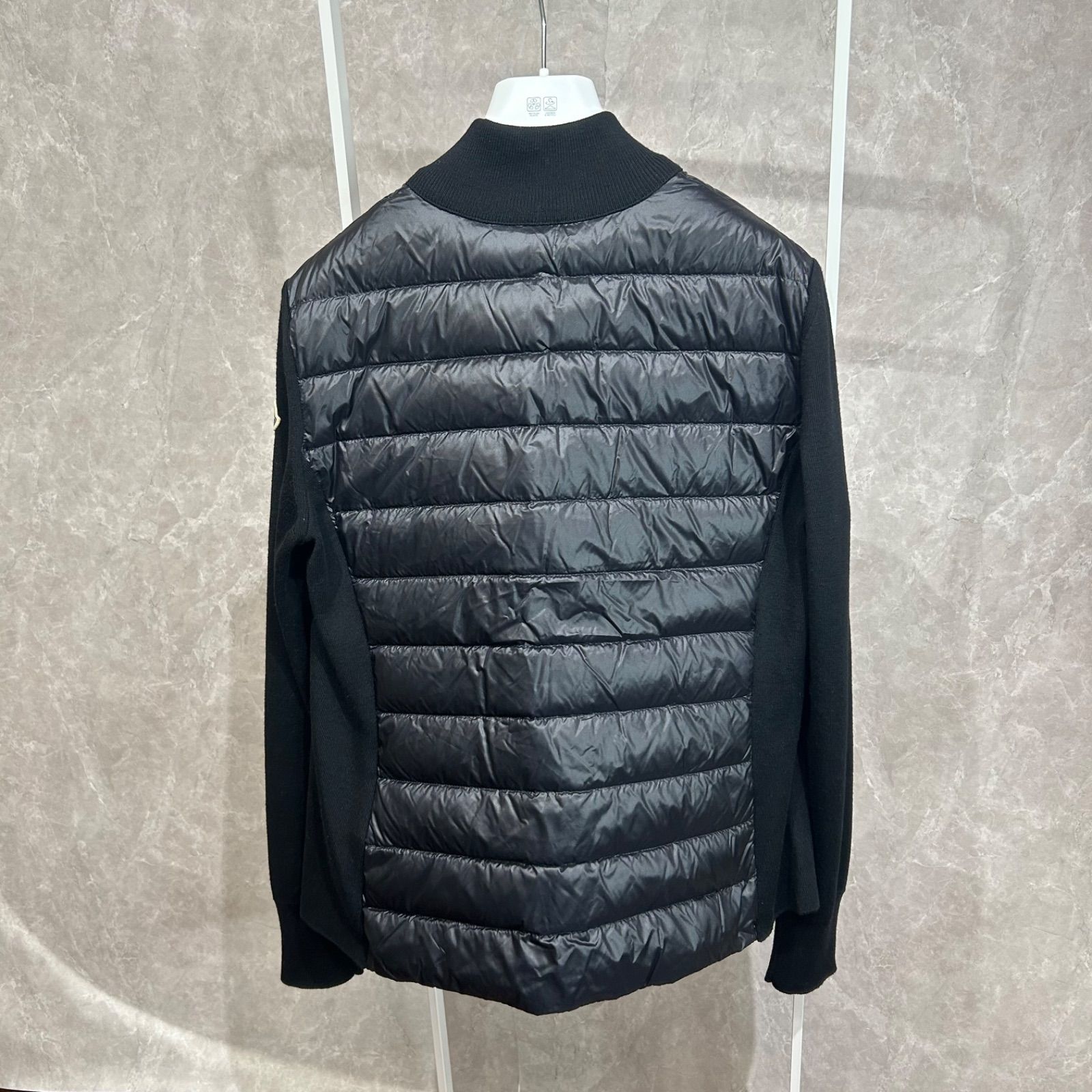 【極美品】モンクレール　ハイブリッドニット　ブラック　Mサイズ MONCLER モンクレール ハイブリッドダウンニット ブラック M 極美品