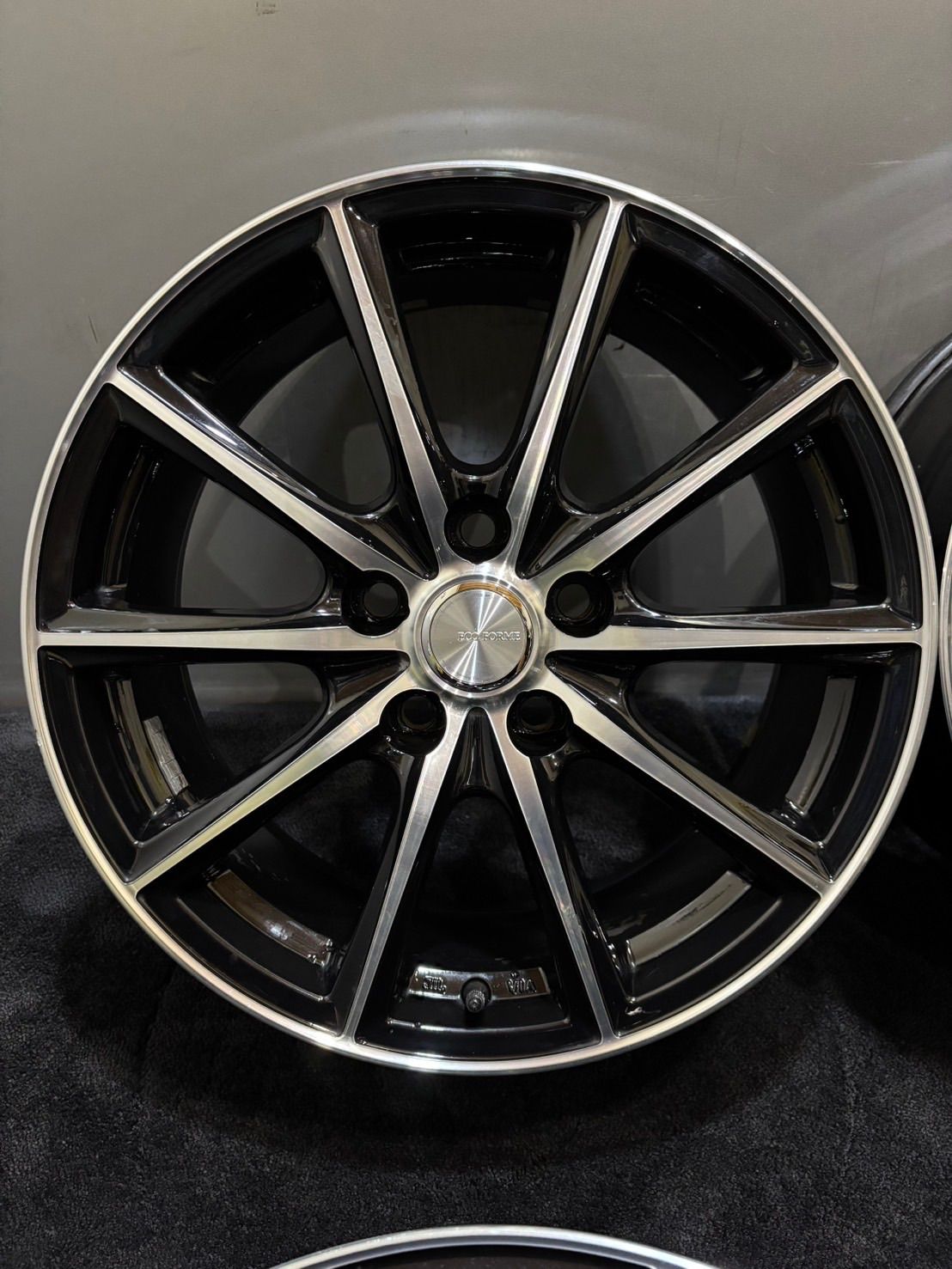 ECO FORME 17インチ 7 J 45 114 3 5 H アルミホイール 4本 クラウン ブラポリ 平座ナット 1 L 12