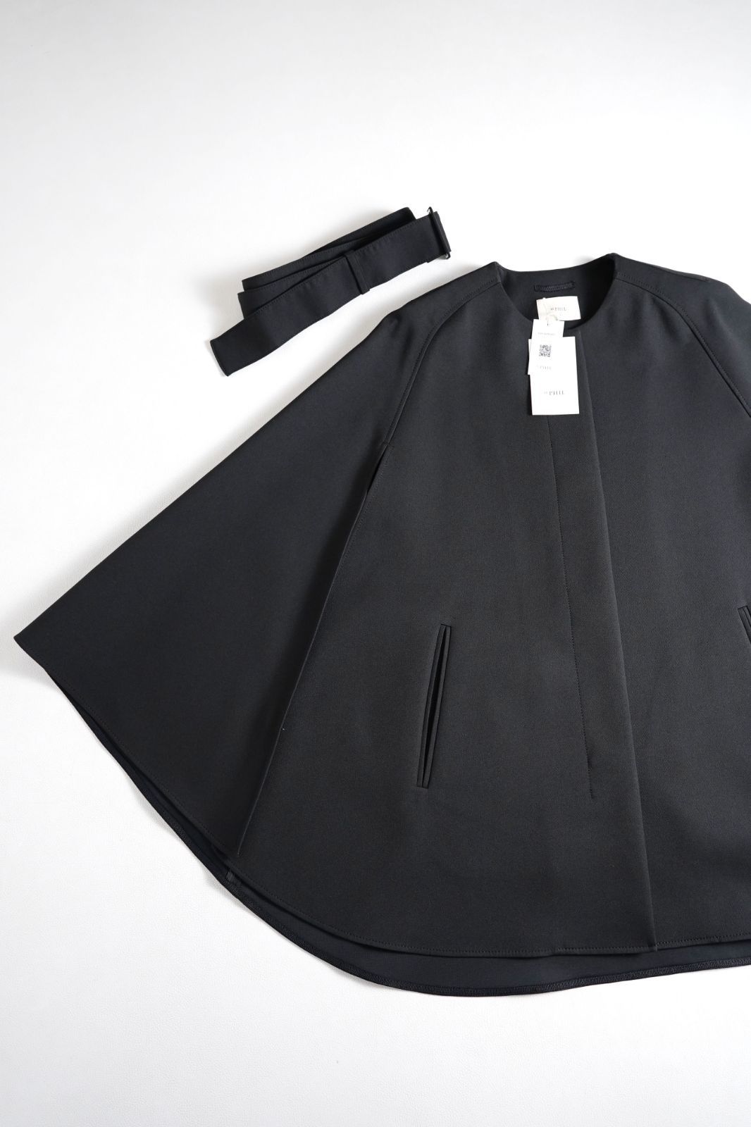 877t*新品 LE PHIL ルフィル マトラッセトリプルクロス ケープ