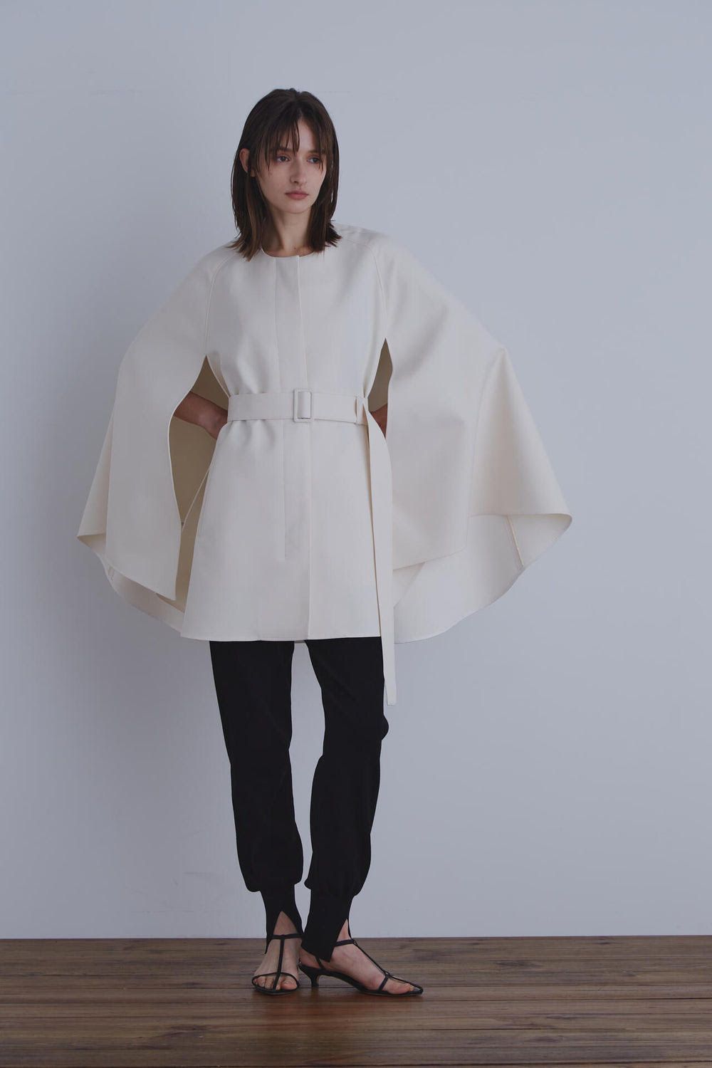 877 t LE PHIL ルフィル マトラッセトリプルクロス ケープジャケット 0 S ブラック