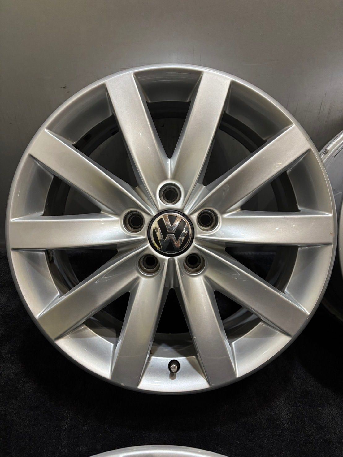 VW フォルクスワーゲン ゴルフ6 ハイライン 17インチ 7 J 54 112 5 H アルミホイール 4本 2 L 15